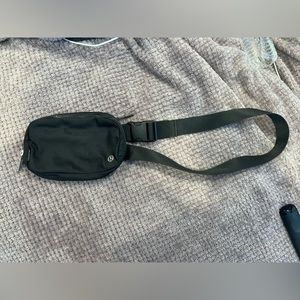 Lululemon Everywhere Belt Bag 1L